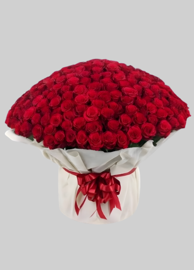 Red & White Round Arrangement